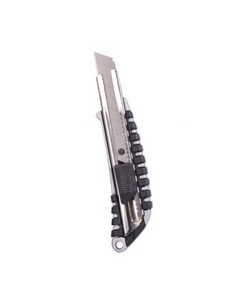 Cuter 18mm Preciso Plata/negro Retractil Inoxidable Anntideslizante Ergonomico.2x16x4 Cm